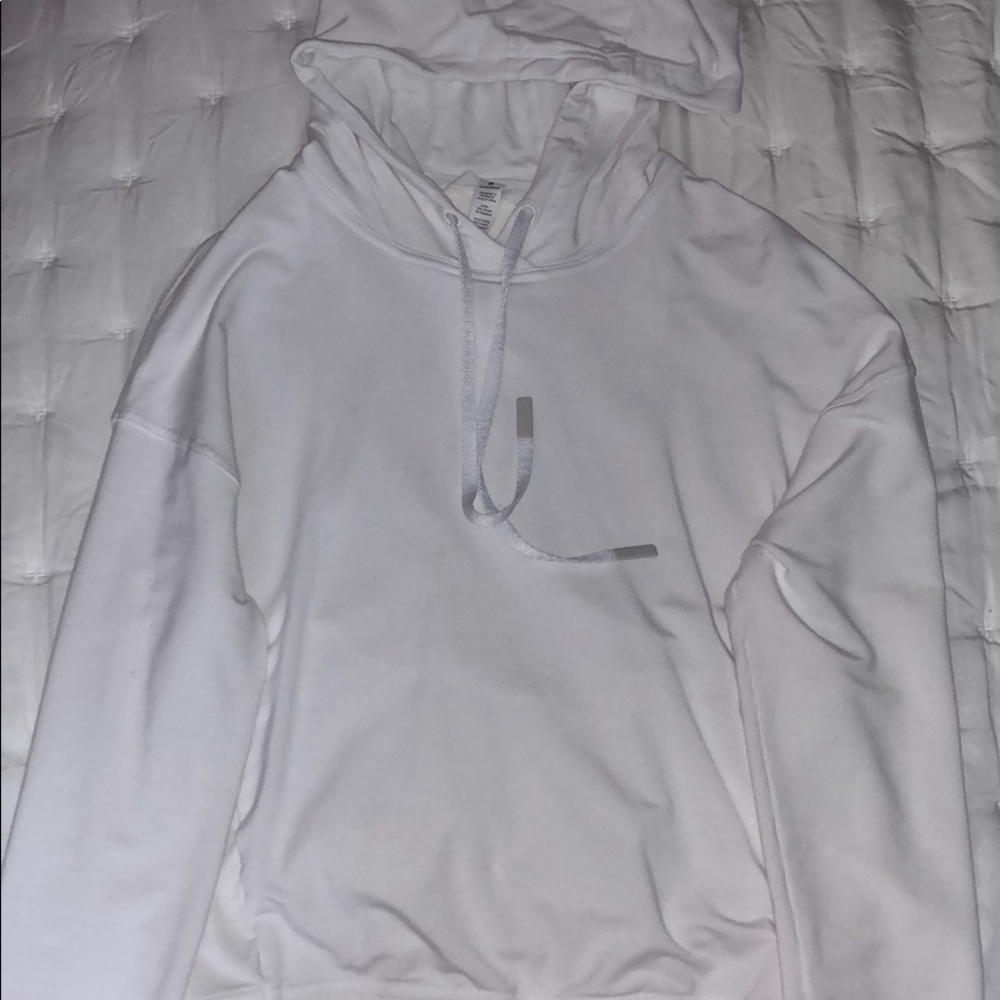 White (free flow) Lulu Hoodie!